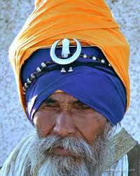 sikh-with-crescent-moon.jpg